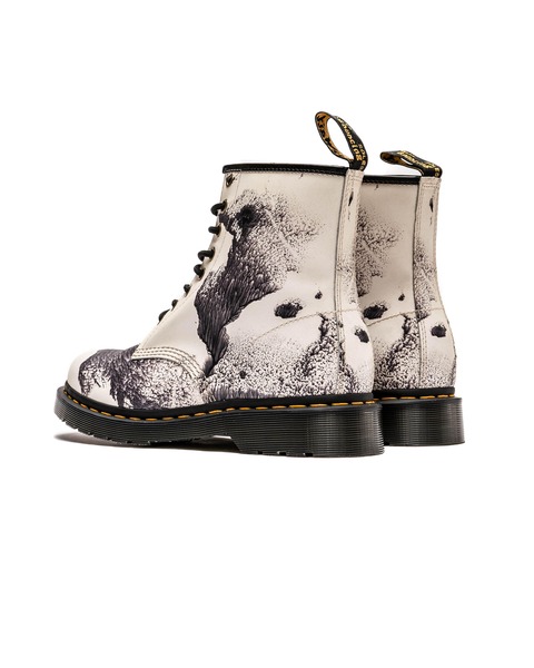 Lie.online sales dr martens